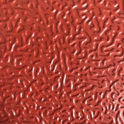 彫刻されたアルミニウム赤色板 0.50mm*1250mm アルミニウムシート 自動車産業で使用