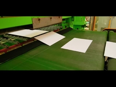 色付きアルミニウム製品