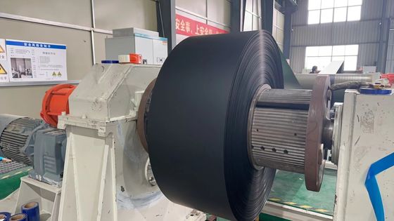 ホワイト /ブラックRAL 9010生産溝またはダウンスパウトのためのコイル3105 H44のカラーコーティングアルミニウムシート