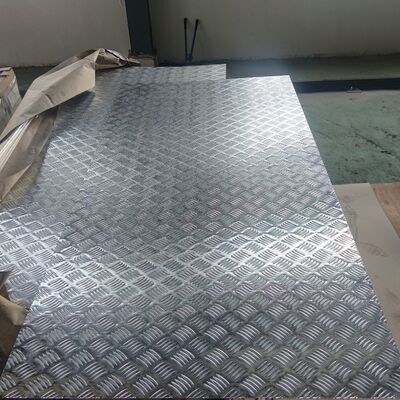 工具箱用アルミニウム合金 1050 アルミニウム チェッカー プレート |厚さ 1.2 ～ 3.0 mm |幅 1000 ～ 1500 mm | 5 つのバーまたはダイヤモンド パターン |ミル仕上げまたはポリッシュ