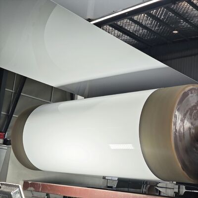 建物の装飾合金 1060 H24 色はアルミニウム シート 0.30mm の厚い Ral 9016 の生産するアルミニウム複合パネルの上塗を施していただきました